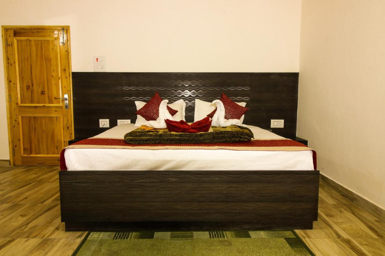 Chaman Vatika Hotel กูลู ภายนอก รูปภาพ